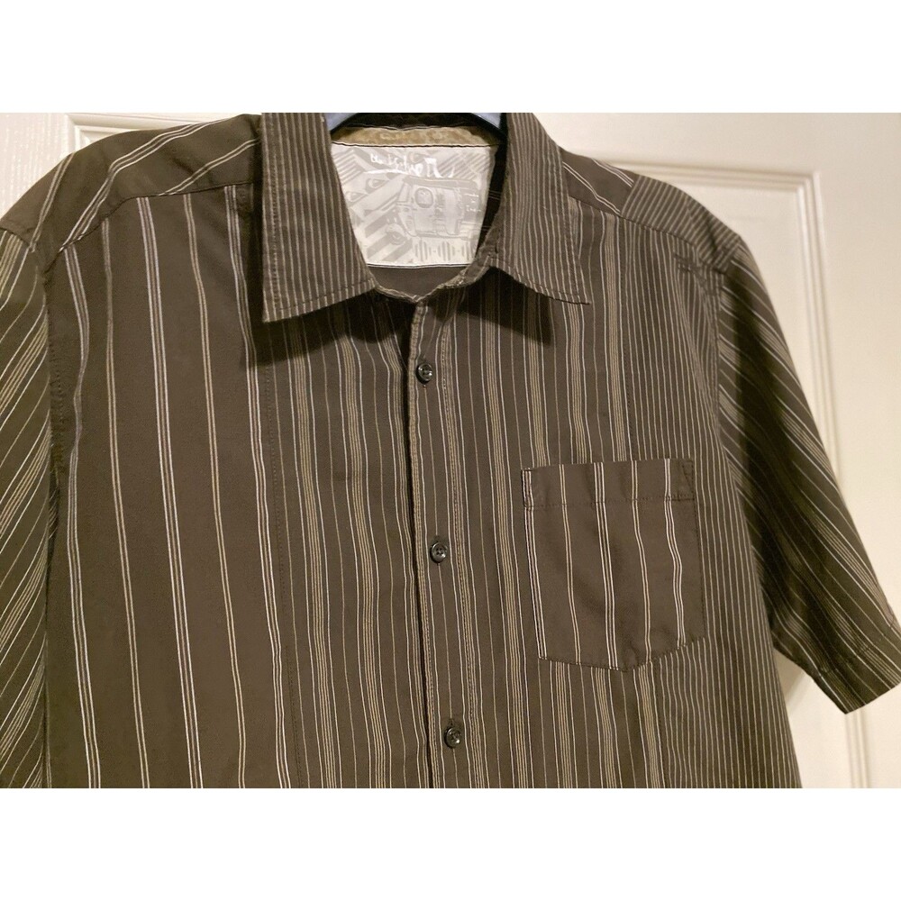 Quiksilver SS Button-Down Casual Surf Shirt Men's M Retro Stripes Skate Resort - Picture 5 of 16
